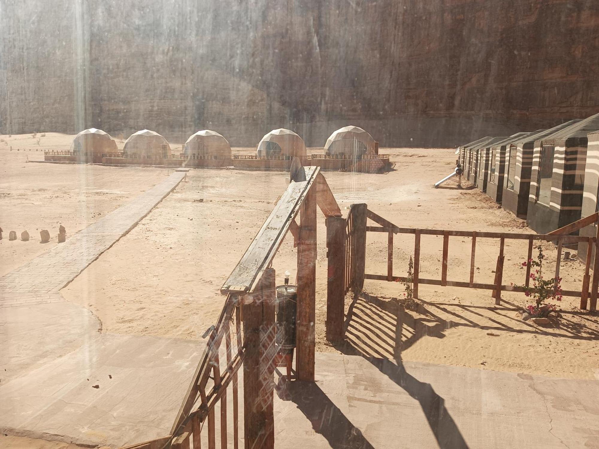 Sunrise Luxury Camp Hotel Wadi Rum Eksteriør billede