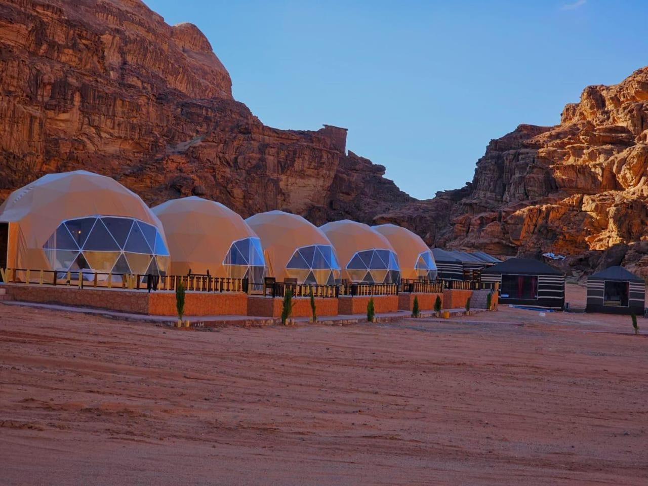 Sunrise Luxury Camp Hotel Wadi Rum Eksteriør billede